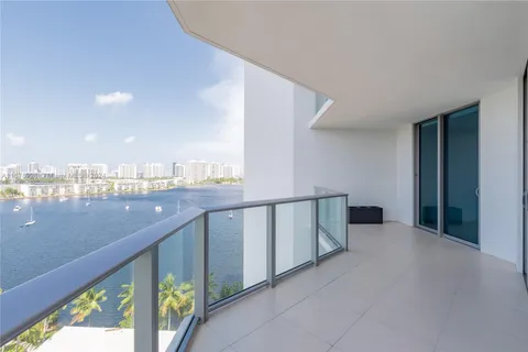 17301 Biscayne Blvd # 1108, North Miami Beach FL 33160