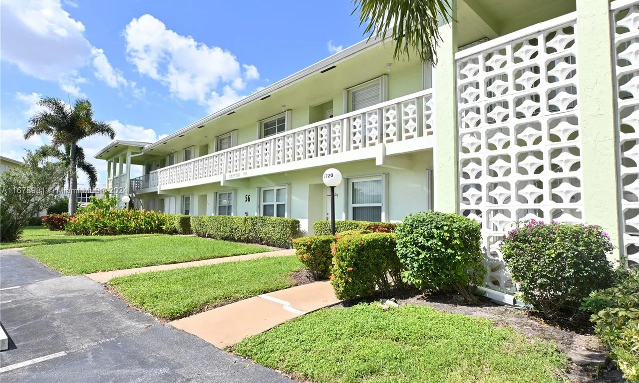 1720 NW 19th Ter # 203, Delray Beach FL 33445