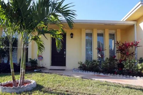 314 SE 4th St, Dania Beach FL 33004