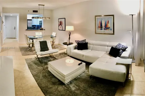 1800 Sunset Harbour Dr # 1105, Miami Beach FL 33139