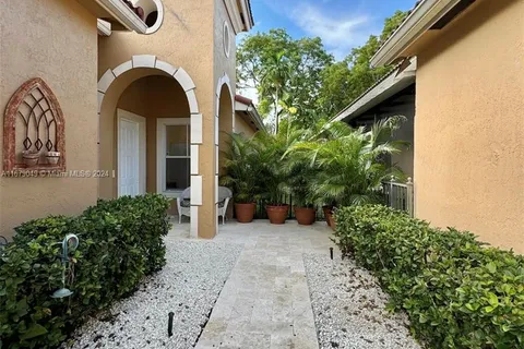 12159 NW 59th St, Coral Springs FL 33076