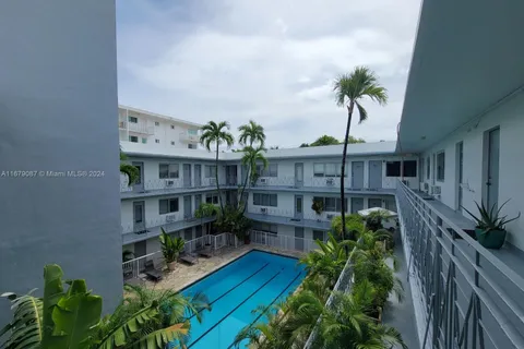 835 Lenox Ave # 318, Miami Beach FL 33139