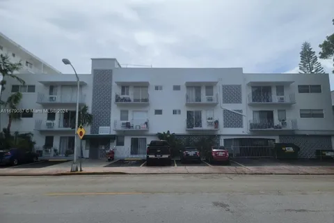 835 Lenox Ave # 318, Miami Beach FL 33139