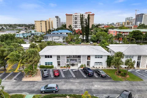 3205 Colony Club Rd # 2, Pompano Beach FL 33062