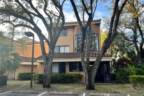 15525 N Miami Lakeway n # 201, Miami Lakes FL 33014