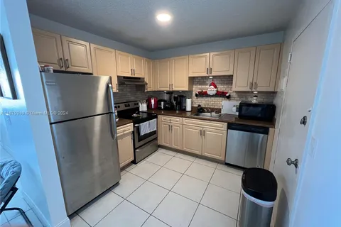 2020 NE 135th St # 911, North Miami FL 33181