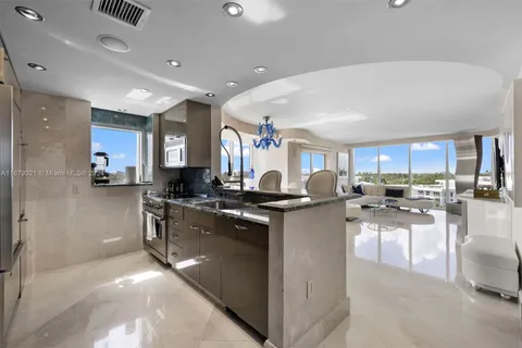 10275 Collins Ave, Bal Harbour FL 33154