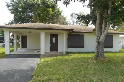 8010 NW 106th Ave, Tamarac FL 33321