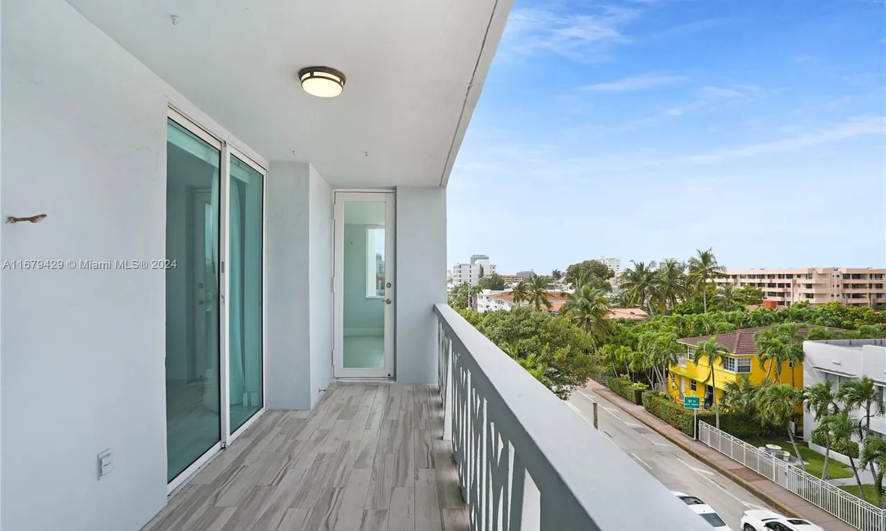 8233 Harding Ave # 508, Miami Beach FL 33141