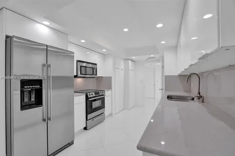 10175 Collins Ave # 906, Bal Harbour FL 33154