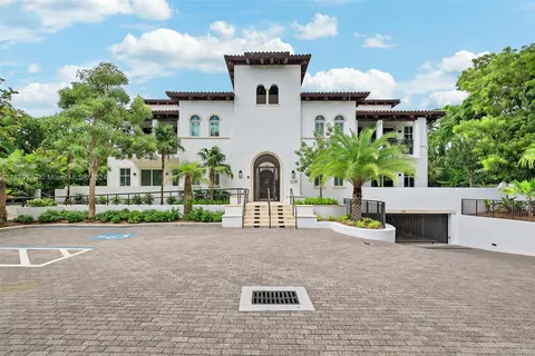 1228 Anastasia Ave # 201, Coral Gables FL 33134