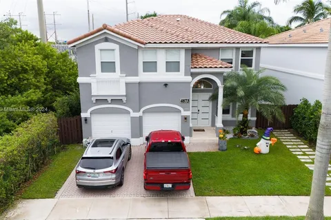 4873 NW 113th Pl, Doral FL 33178