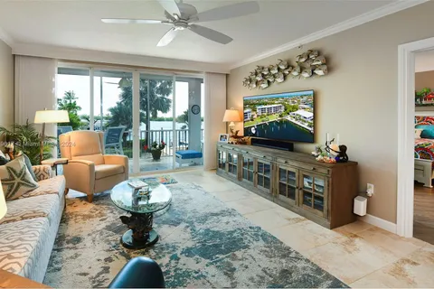 101 Gulfview Dr # 102, Islamorada FL 33036