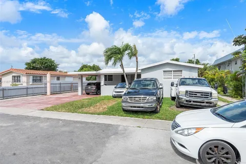 45 W 37th St, Hialeah FL 33012