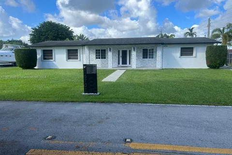 16701 SW 277th St, Homestead FL 33031