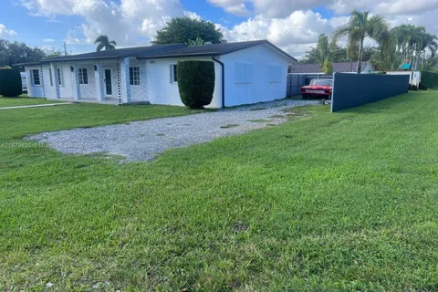 16701 SW 277th St, Homestead FL 33031