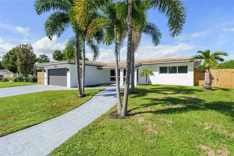 2185 Imperial Point Dr, Fort Lauderdale FL 33308