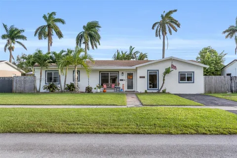 9350 SW 183rd Ter, Palmetto Bay FL 33157