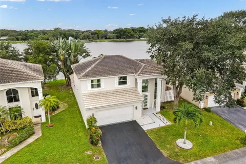 5244 NW 54th St, Coconut Creek FL 33073