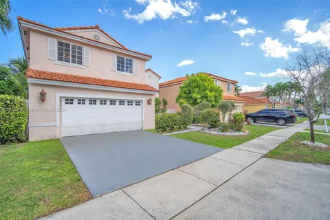 19101 NW 11th St, Pembroke Pines FL 33029