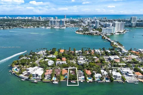 330 W Rivo Alto Dr, Miami Beach FL 33139