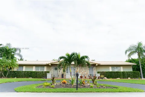 10009 SW 127th St, Miami FL 33176