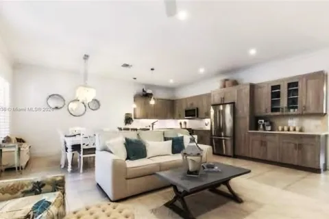 1035 Phillips Rd # 1035, Delray Beach FL 33483