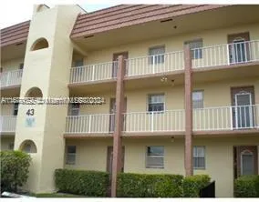 8435 Sunrise Lakes Blvd # 306, Sunrise FL 33322