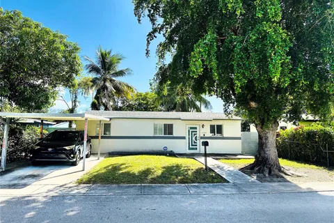 1594 NE 152nd Ter, North Miami Beach FL 33162