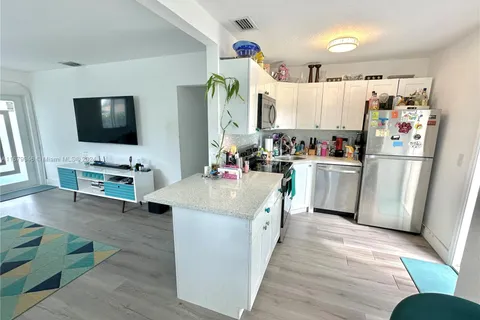 1594 NE 152nd Ter, North Miami Beach FL 33162