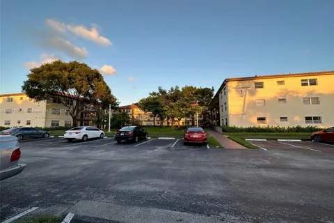 151 SW 135th Ter # 313T, Pembroke Pines FL 33027