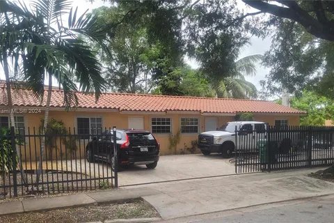 408 NW 11th Ave, Miami FL 33128