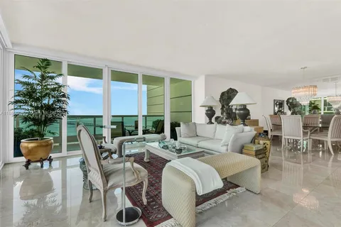 2127 Brickell Ave # 3304, Miami FL 33129