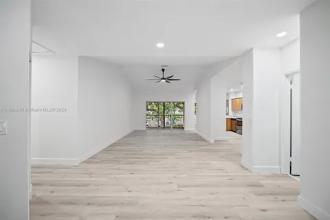 16364 Malibu Dr # 40, Weston FL 33326