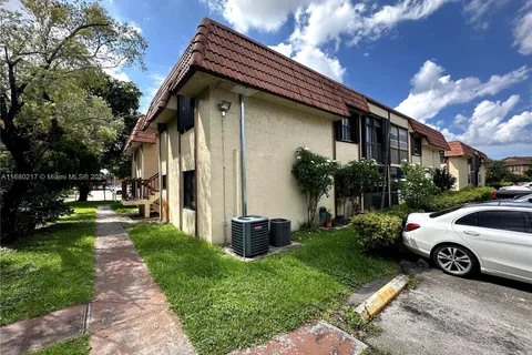 6555 W 26th Dr # 35, Hialeah FL 33016