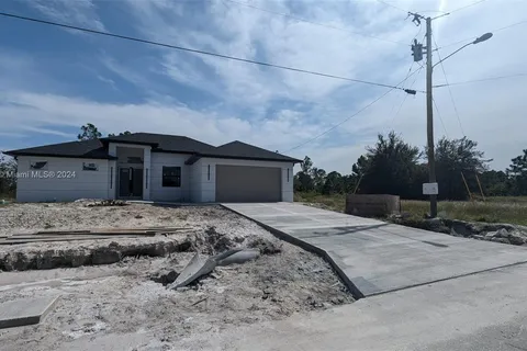 471 Long Ave, Lehigh Acres FL 33974