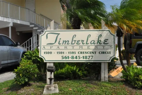 1501 Crescent Cir # C26, Lake Park FL 33403