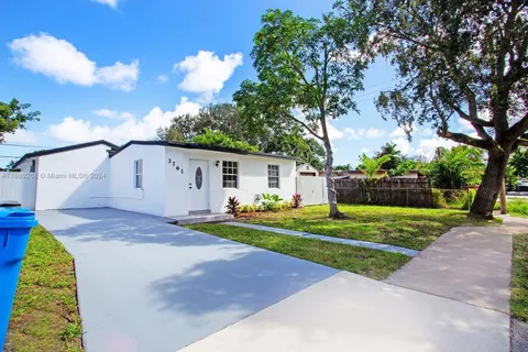 3761 SW 45th Ave, West Park FL 33023