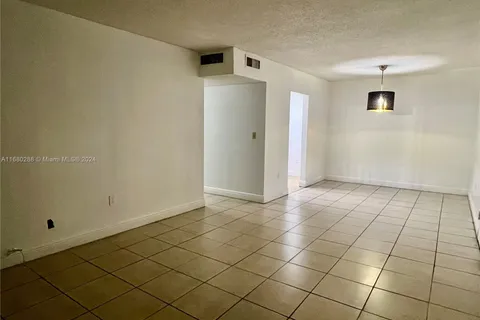 5102 NW 79th Ave # 307, Doral FL 33166