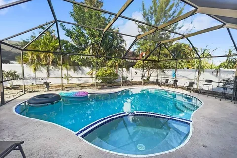 7325 NW 54th St # 0, Lauderhill FL 33319