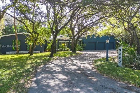 9290 SW 117th Ter, Pinecrest FL 33176