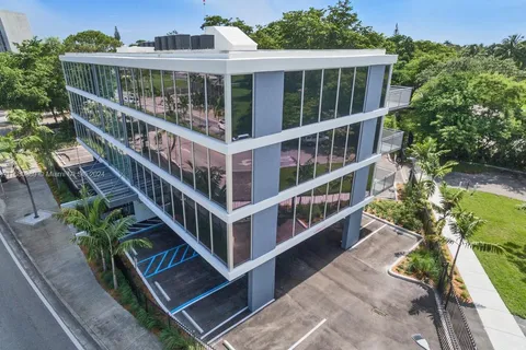 5555 Biscayne Blvd, Miami FL 33137