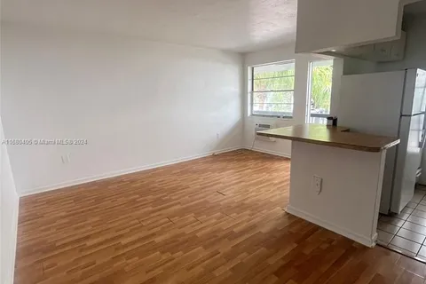 759 Meridian Ave # 4, Miami Beach FL 33139