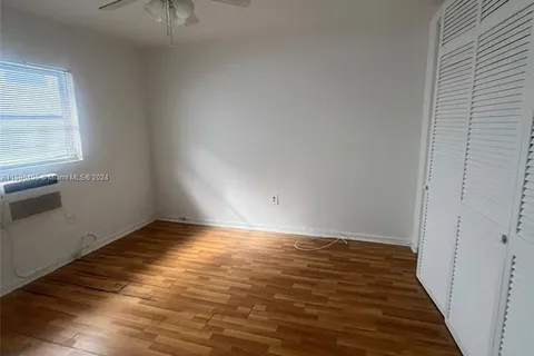 759 Meridian Ave # 4, Miami Beach FL 33139