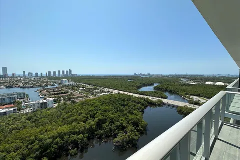 16385 Biscayne Blvd # 2716, North Miami Beach FL 33160