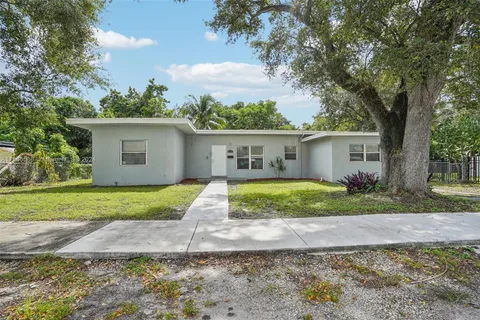 510 NE 132nd Ter, North Miami FL 33161