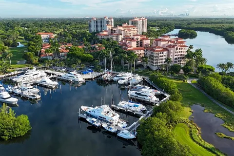 13660 Deering Bay Dr #20, Coral Gables FL 33158