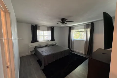 7910 SW 8th St # A, North Lauderdale FL 33068