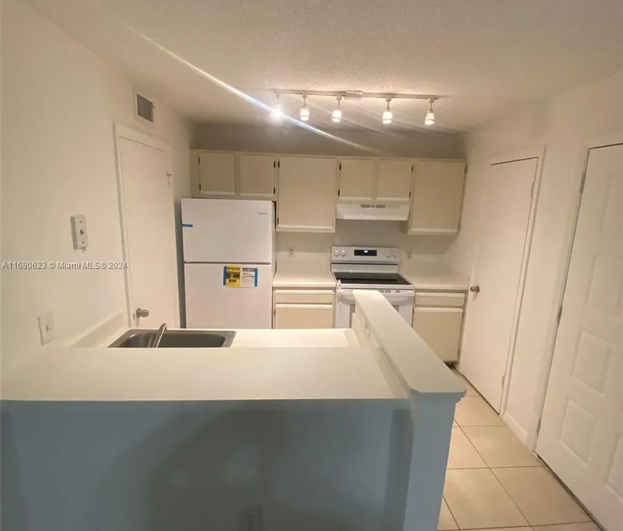 4581 W Mcnab Rd # 36, Pompano Beach FL 33069