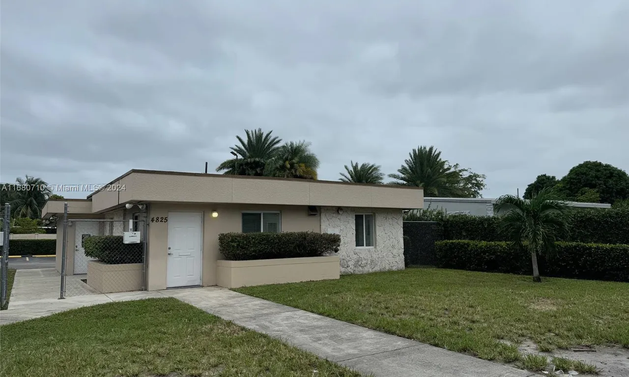 4825 E 4th Ave, Hialeah FL 33013